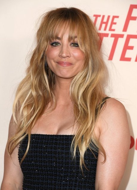 Kaley Cuoco nudes actress photos