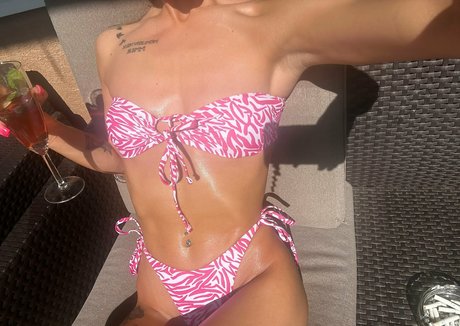 dududeak star sexy photo