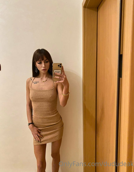 dududeak pornographic model photos