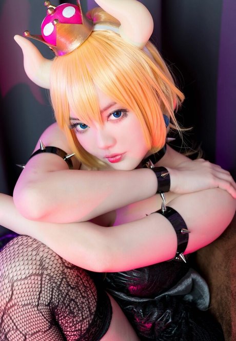 Ying Tze free pornstar photos