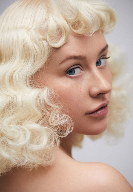 Christina Aguilera naked model photos