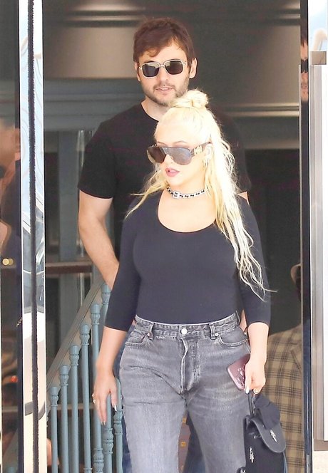 Christina Aguilera star sexy images