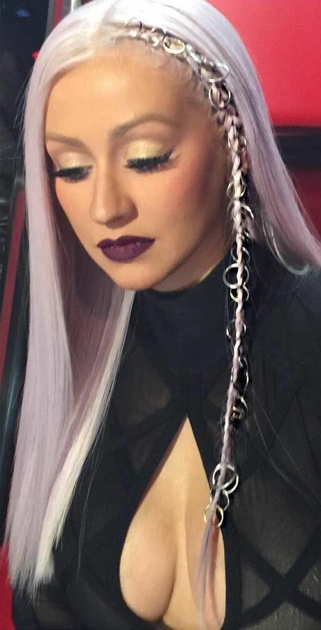 huge fake tits onlyfans sexy pics