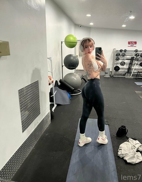 lems7free star nude photos