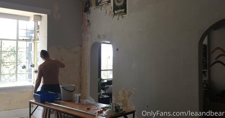 leaandbear naked star img