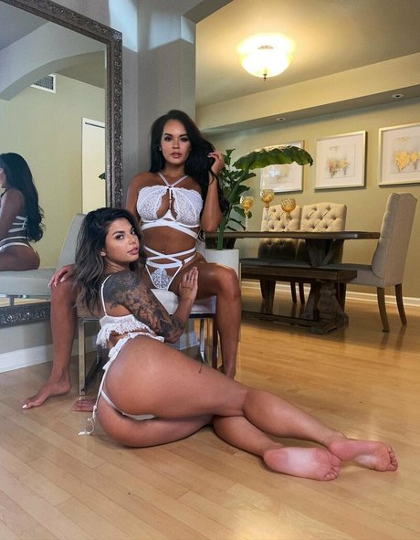 big tits squirt onlyfans top pics