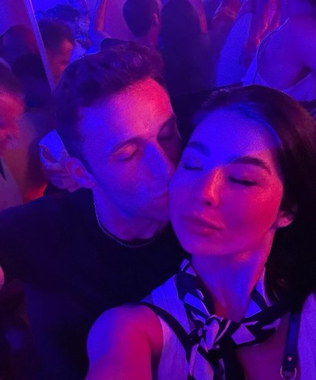 CarolineKwan pornstar art image