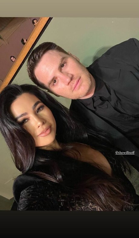 CarolineKwan pornographic star galleries