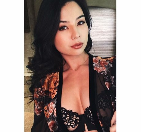 CarolineKwan perfect star galleries