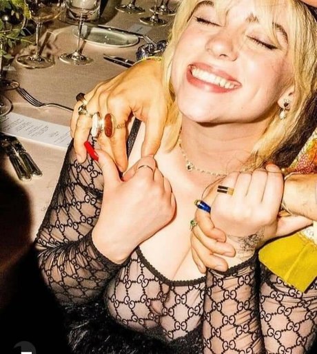Billie Eilish star pretty gallery