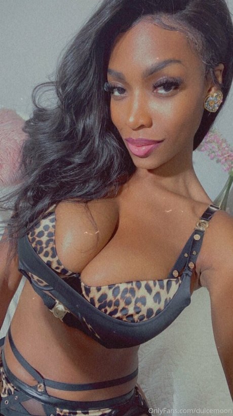 dulcemoon pornstar free images