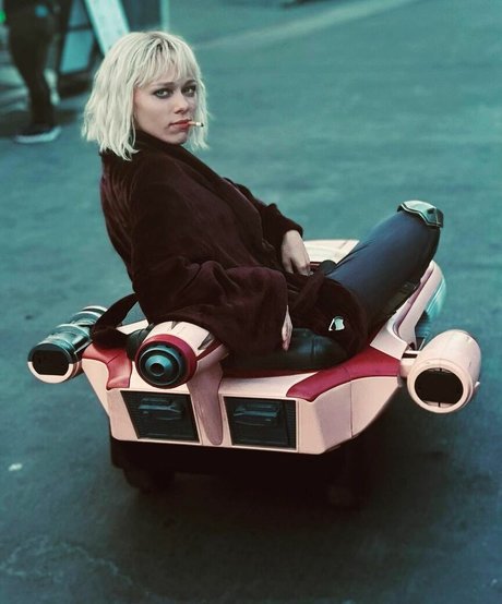 Ivanna Sakhno pornstar hot images