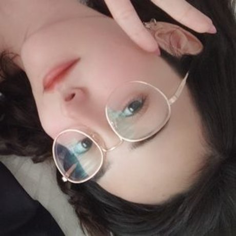 Nyukix porn model photo