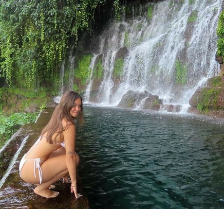 Lila Volker Lin model nude galleries