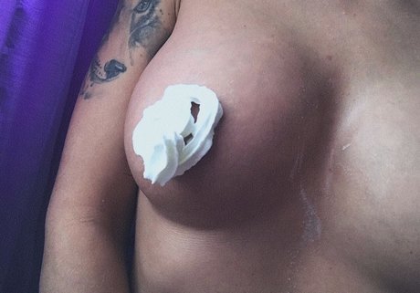 Lyubov Tomskaya beautiful model img