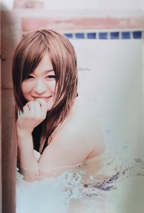 Iyo Sky model free pics