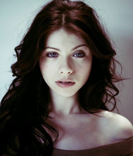 Michelle Trachtenberg exclusive star picture