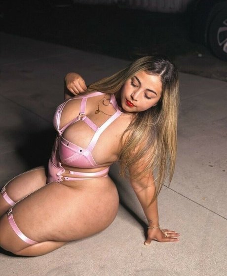 Stephanie Reyes xxx pornstar galleries