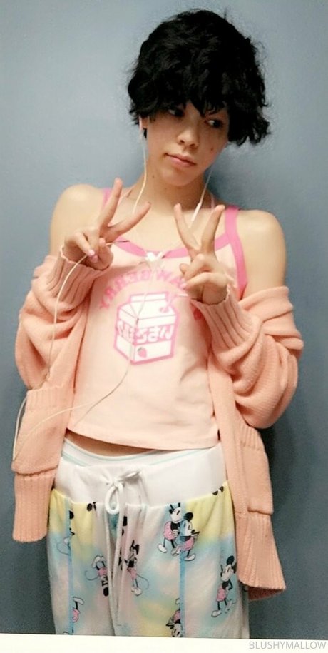 blushymallow pornographic actress photos