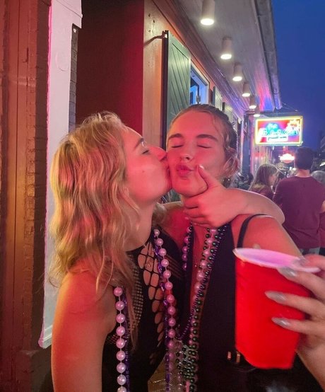 Alexa Meyer hot model galleries