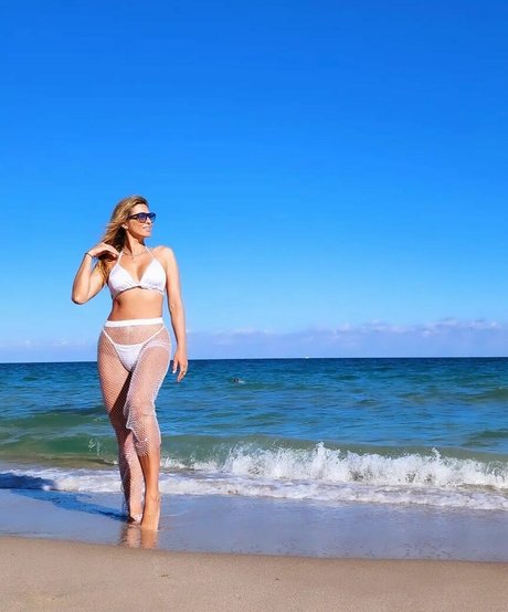 Livia Andrade pornstar naked photos