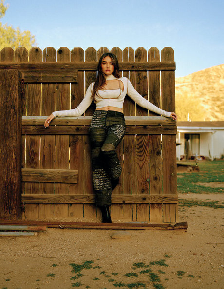 Madison Beer model porn galleries