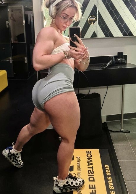 gym shorts onlyfans beautiful nude pics