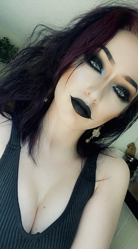 Philllybabyy hot actress galleries