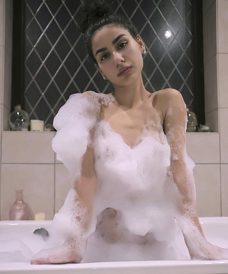 Kittenqueenpurs xxx model archive