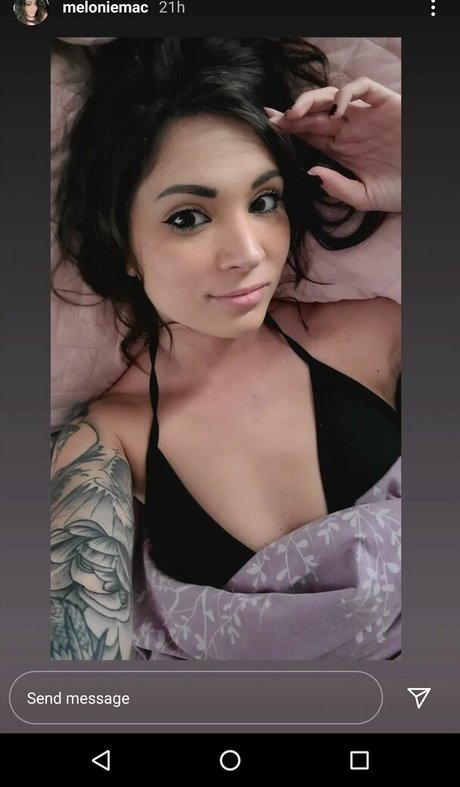 MelonieMac pornstar beautiful photos