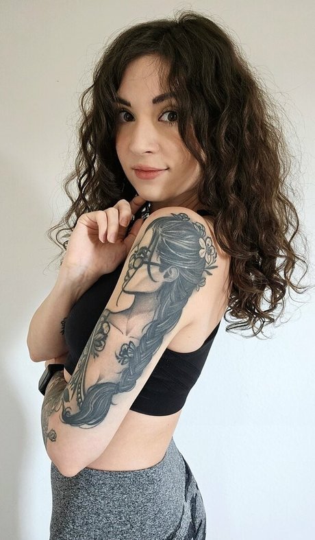 MelonieMac nice pornstar galleries