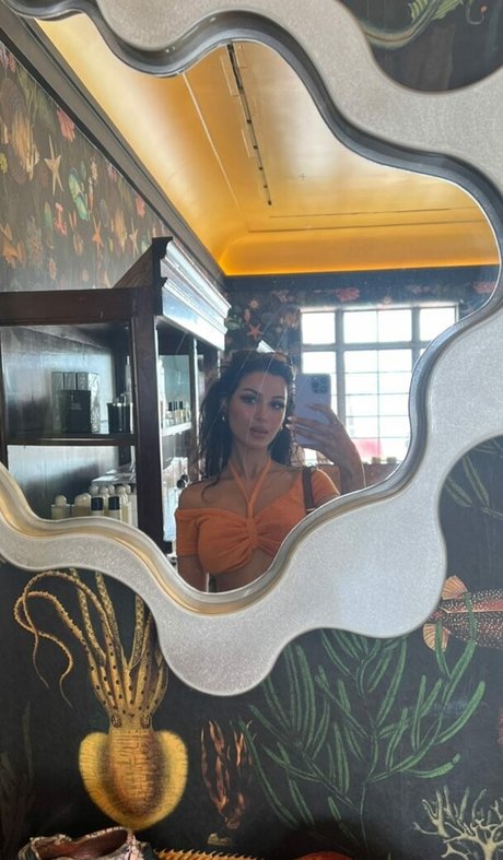 Sssniperwolf Profile pic