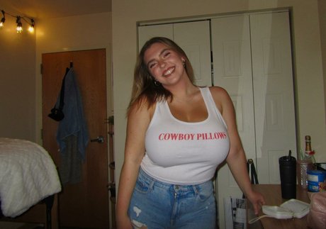 teen ladyboy onlyfans nude images