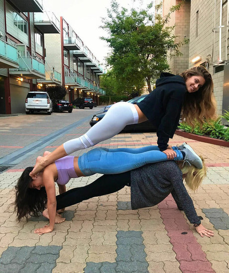 Hannah Stocking nude actress archive