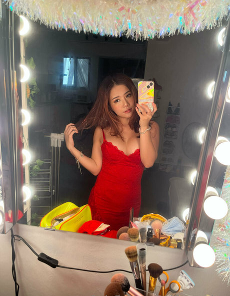 Kiaraakitty star beautiful picture