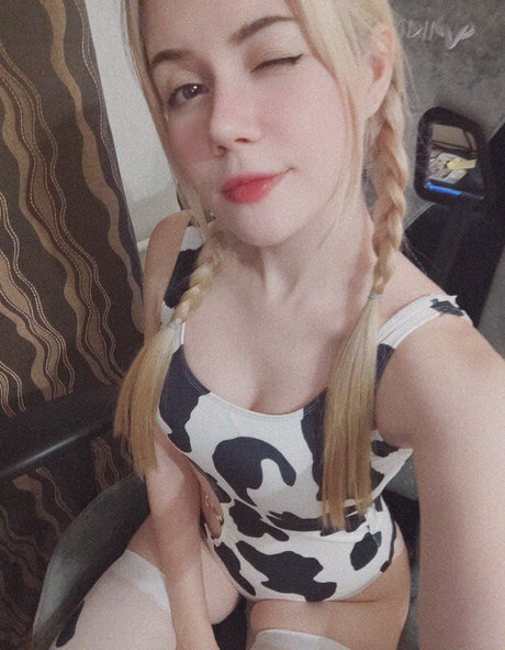 Anastasia Komori exclusive model pictures