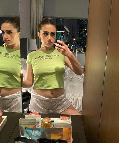 Rachel Anne Sennott pornstar nice picture