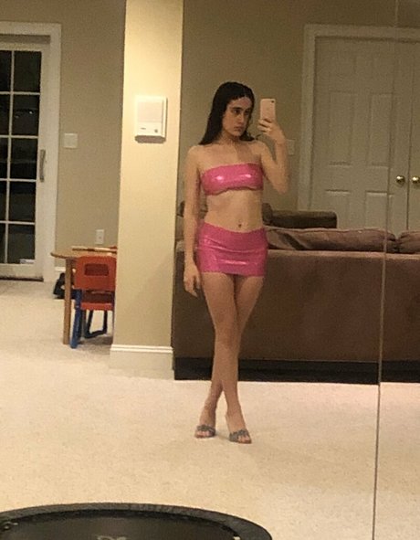 Rachel Anne Sennott nude pornstar image