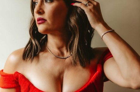 silicone onlyfans top gallery