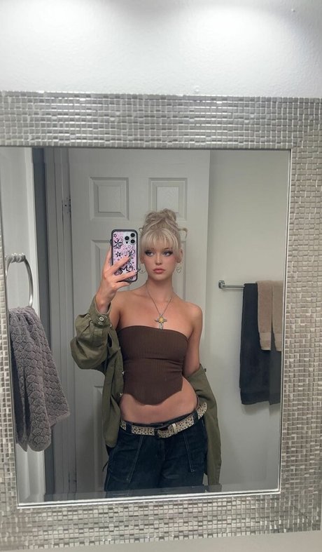 young ebony onlyfans adult pictures