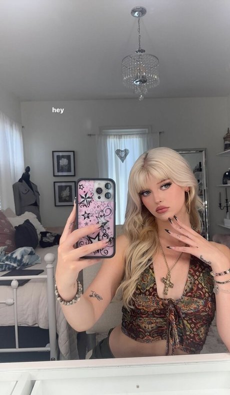 Loren Gray star naked photo
