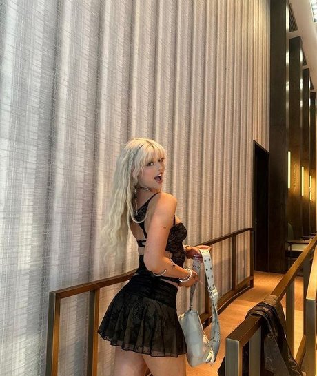 pretty ebony onlyfans beautiful picture