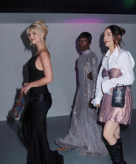 Loren Gray model sex gallery