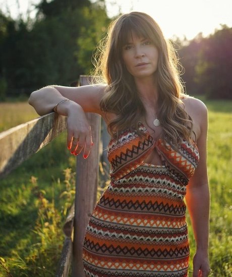 jennygrateful model erotic pics