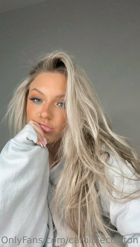 carolinecolston high quality model photos