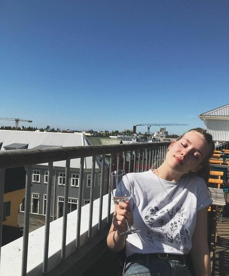 Berta Andrea Sndal porn model gallery