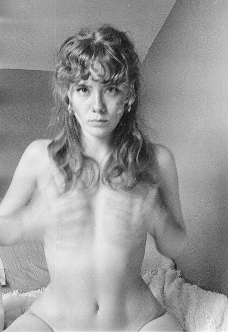 Berta Andrea Sndal model nude picture