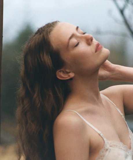 Berta Andrea Sndal pretty star img