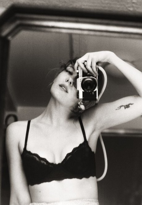 old lady onlyfans nice photo