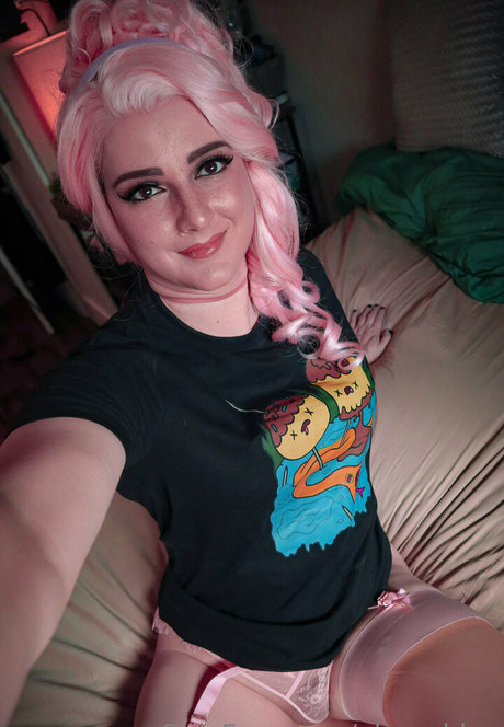 Ashley Barron Profile pic